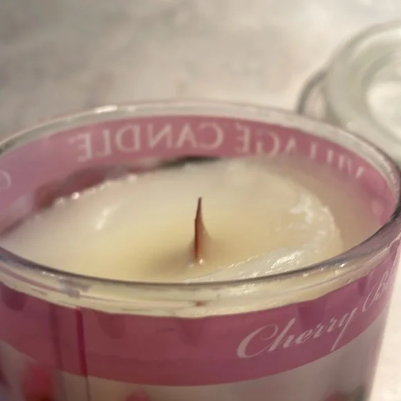 Village Candle Cherry Blossom - Picture 6 of 6